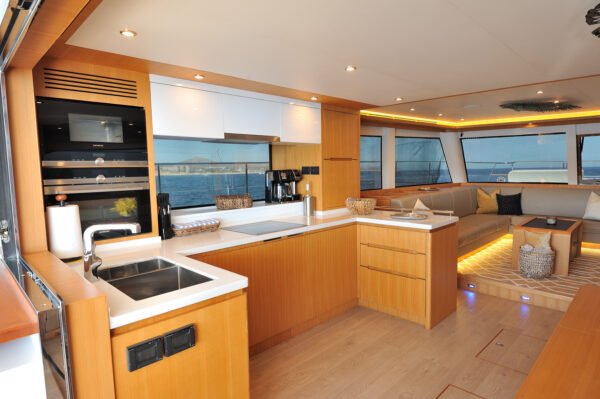 Luxury yacht charters Cabo and fishing charters in Cabo, Cabo San Lucas, and Los Cabos – premium yacht rental and deep sea fishing experiences
