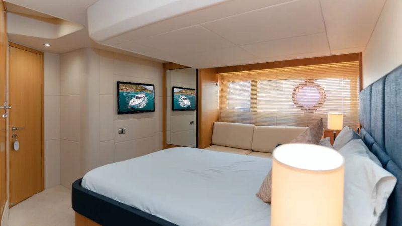 fishing-yacht-rental-Sunseeker-60-ft-(15)