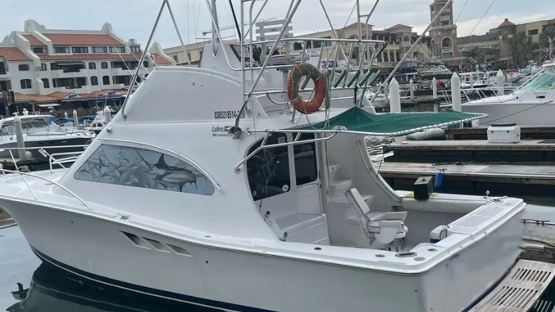 rent-a-yacht-luhrs-38-(4)