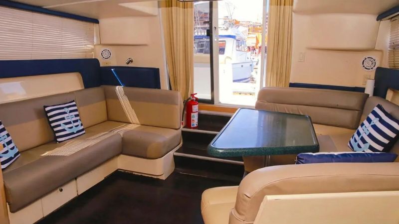 yacht-charter-carver-38-ft-(10)