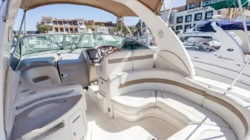 32-ft-luxury-yacht-for-rent-for-charter-(3)