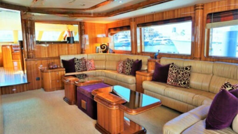 luxurious-yacht-charter-for-cruising-and-fishing-(5)