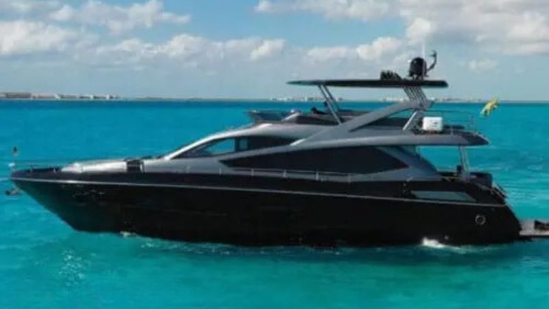 luxury-yacht-rental-sunseeker-80-ft-(9)