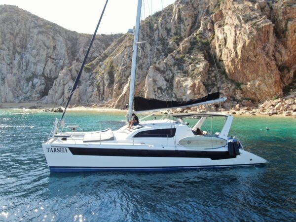 Luxury yacht charters Cabo and fishing charters in Cabo, Cabo San Lucas, and Los Cabos – premium yacht rental and deep sea fishing experiences