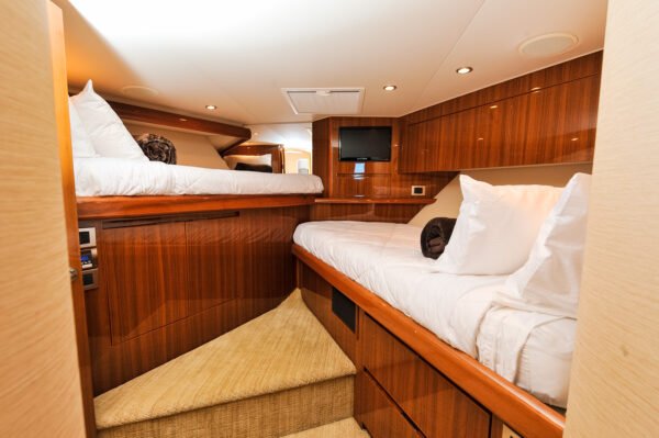 Luxury yacht charters Cabo and fishing charters in Cabo, Cabo San Lucas, and Los Cabos – premium yacht rental and deep sea fishing experiences