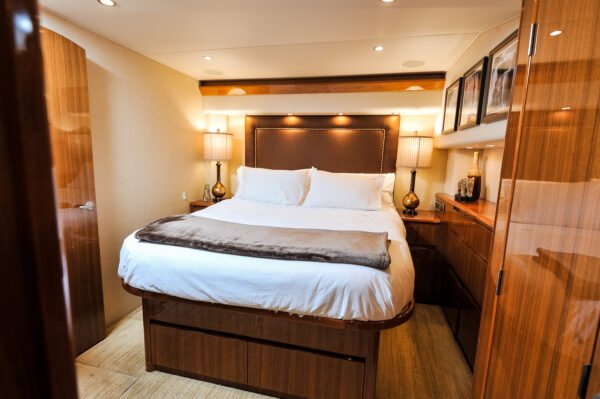Luxury yacht charters Cabo and fishing charters in Cabo, Cabo San Lucas, and Los Cabos – premium yacht rental and deep sea fishing experiences
