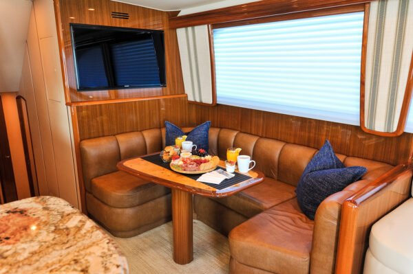 Luxury yacht charters Cabo and fishing charters in Cabo, Cabo San Lucas, and Los Cabos – premium yacht rental and deep sea fishing experiences