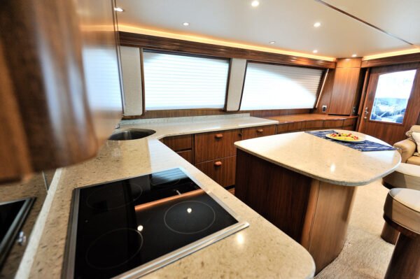 Luxury yacht charters Cabo and fishing charters in Cabo, Cabo San Lucas, and Los Cabos – premium yacht rental and deep sea fishing experiences