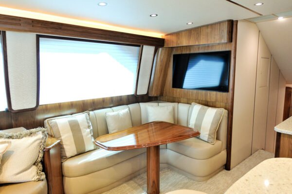 Luxury yacht charters Cabo and fishing charters in Cabo, Cabo San Lucas, and Los Cabos – premium yacht rental and deep sea fishing experiences