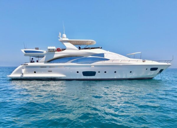 Azimut 100' | Yacht Charters Cabo