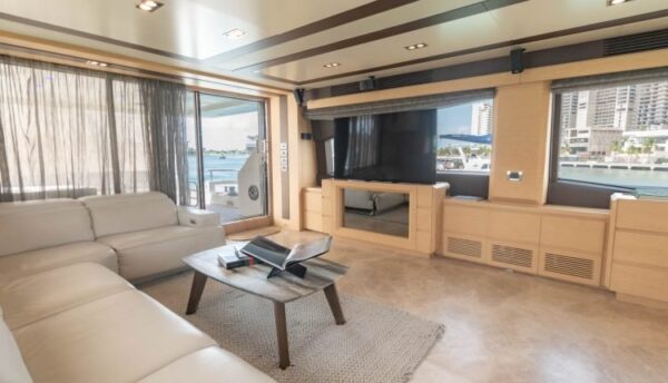 Azimuth 84' ft | Yacht Charters Cancun - Image 4