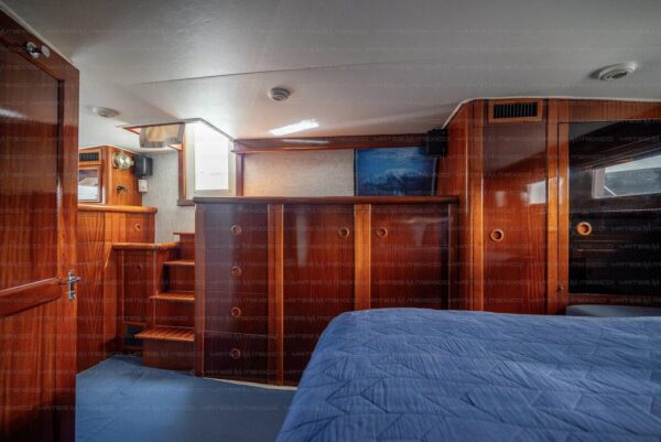 Hatteras 70' | Yacht Charters Cabo San Lucas - Image 8