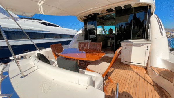 Searay 65' 2015 | Yacht Charter Cabo - Image 9