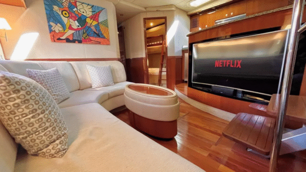 Searay 65' 2015 | Yacht Charter Cabo - Image 12