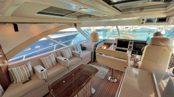 Searay 65' 2015 | Yacht Charter Cabo - Image 3