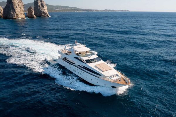 Refit Azimut 116' 2022 | Yach Charters Cabo