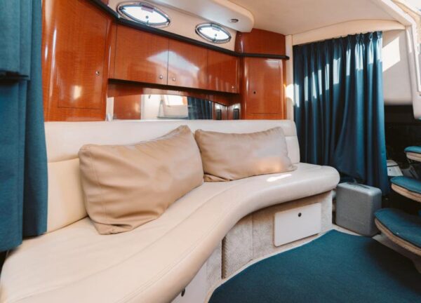 SUNDANCER 32 Yacht Rental - Image 9
