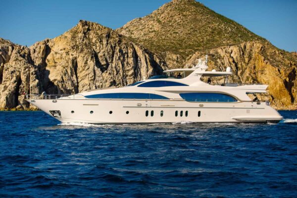 Refit Azimut 116' 2022 | Yach Charters Cabo - Image 3
