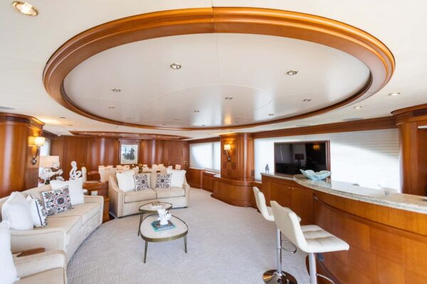 Refit Azimut 116' 2022 | Yach Charters Cabo - Image 11