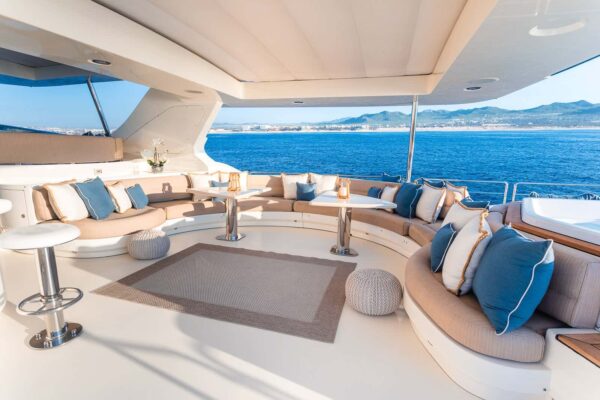 Refit Azimut 116' 2022 | Yach Charters Cabo - Image 8