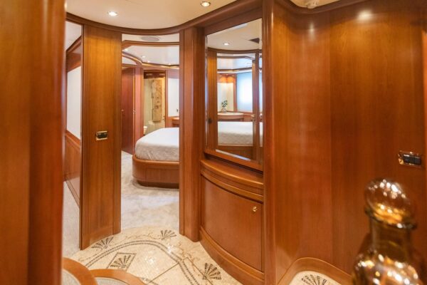 Refit Azimut 116' 2022 | Yach Charters Cabo - Image 14