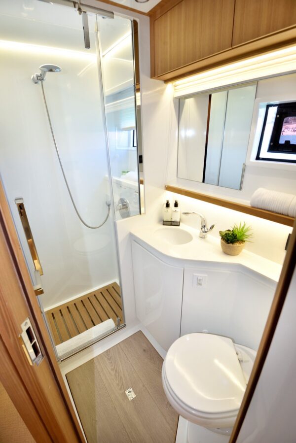 ITAC 60' 2020 | Yacht Charters Cabo - Image 14