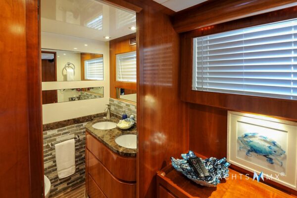 Solange 80' 2010  | Yacht Charters Cabo - Image 19