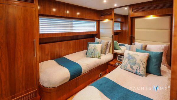 Solange 80' 2010  | Yacht Charters Cabo - Image 7