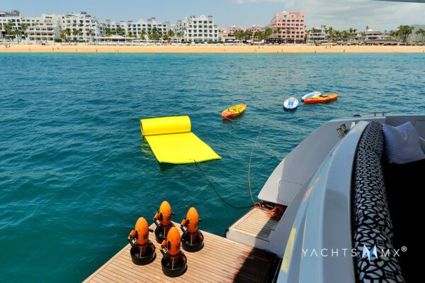 Solange 80' 2010  | Yacht Charters Cabo - Image 20