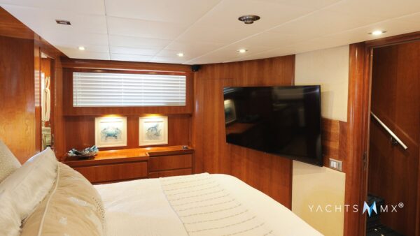 Solange 80' 2010  | Yacht Charters Cabo - Image 10