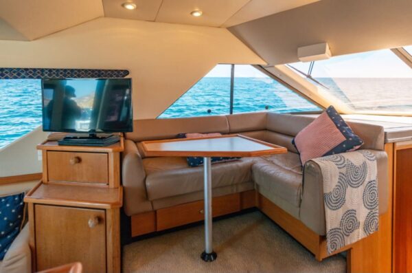 Bayliner 42 Yacht Rental Cabo - Image 4