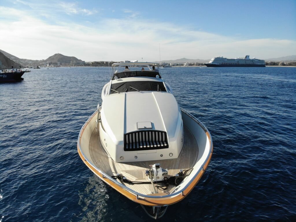 antago-98-yacht-rental