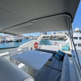 Antago 98 Yacht Rental - Image 7