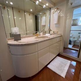 Antago 98 Yacht Rental - Image 16